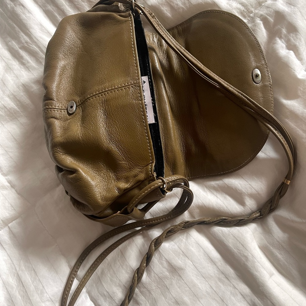 Tan Butter Soft Leather Shoulder Bag - Picture 9 of 17